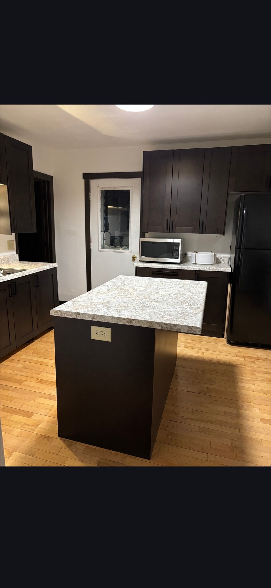 Building Photo - 270 Kaukauna St