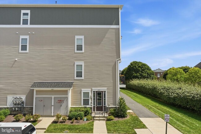 Building Photo - 42017 Glade Creek Terrace