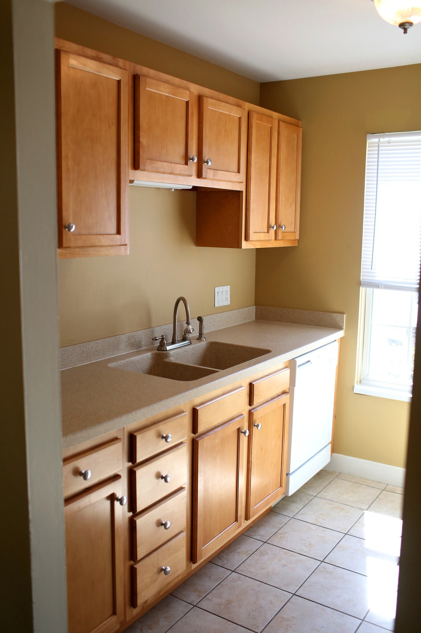 Building Photo - 680 Pinckney Ct
