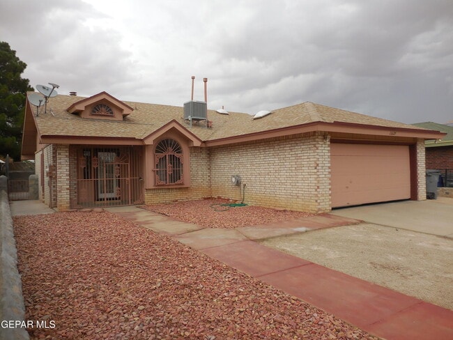 Building Photo - 11629 Kristy Weaver Dr