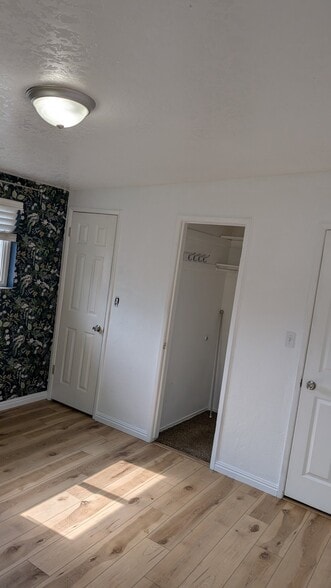 Building Photo - 711 W 1400 S