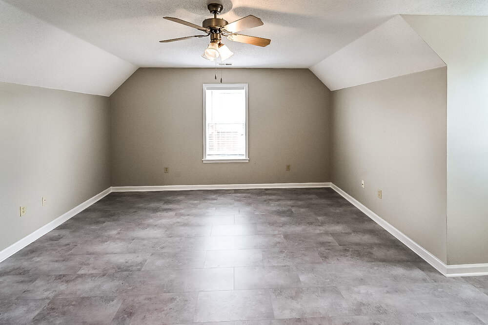 Building Photo - 1426 Clockshop Dr