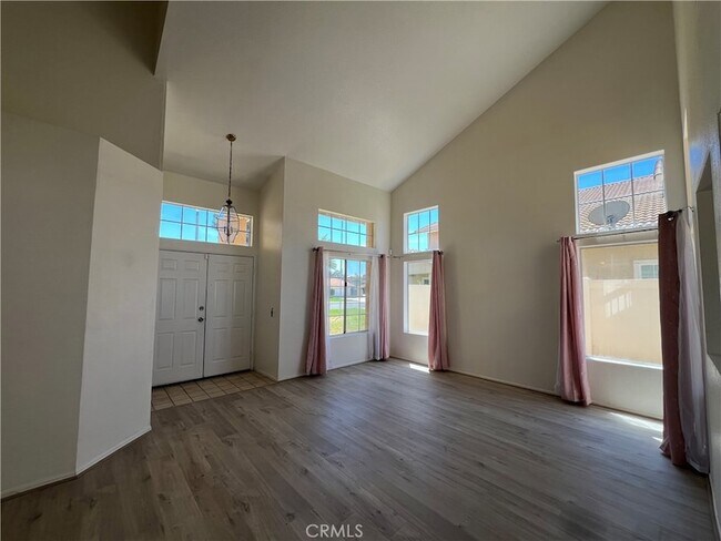 Building Photo - 9251 Middlefield Dr