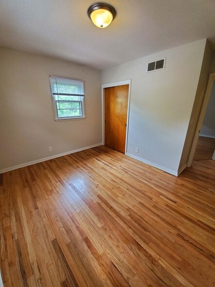 Building Photo - 76 Union Ave SE