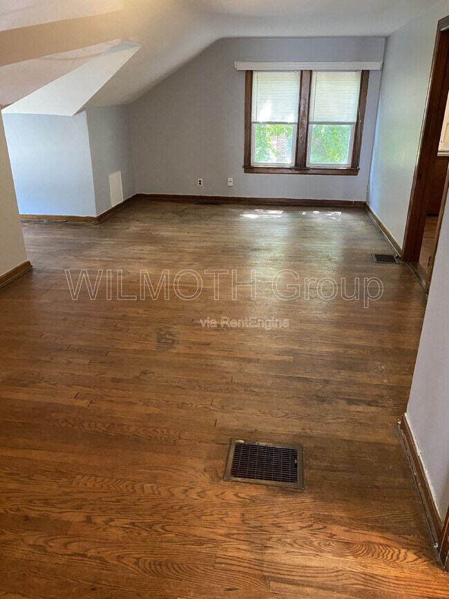 Building Photo - 309 Central Ave