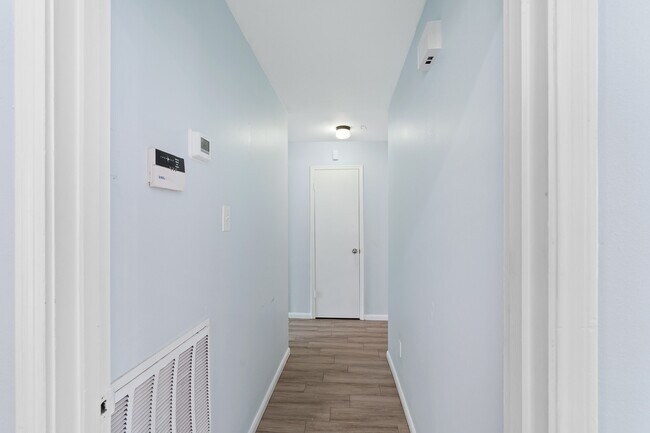 Building Photo - 10623 Wickersham Ln