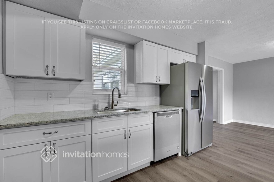 Building Photo - 7123 Hielo Dr