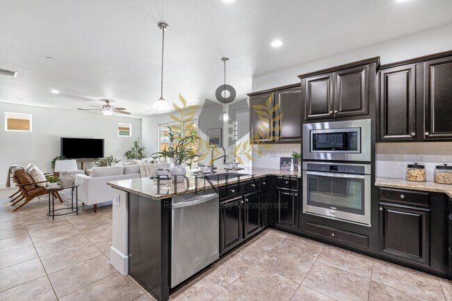 Building Photo - 1632 N Broadbent Ln