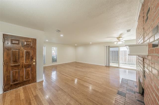 Building Photo - 2912 Charter Oak Dr