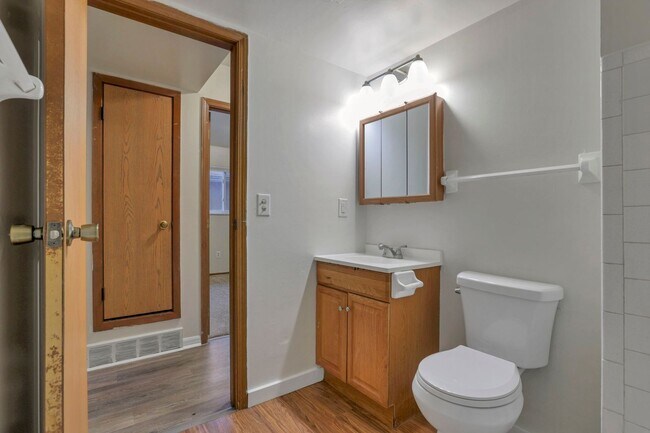 Building Photo - 2460-2462 Hiawatha St