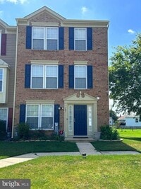 Building Photo - 121 Truman St