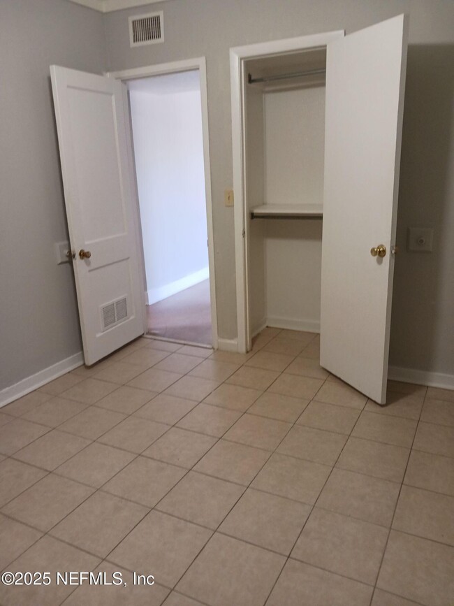 Building Photo - 2102 Brooklyn Rd