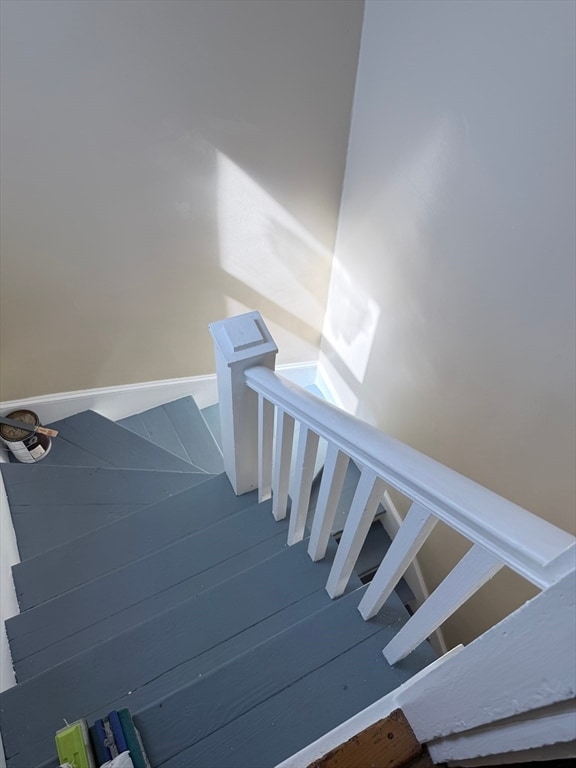 Building Photo - 359 Village St