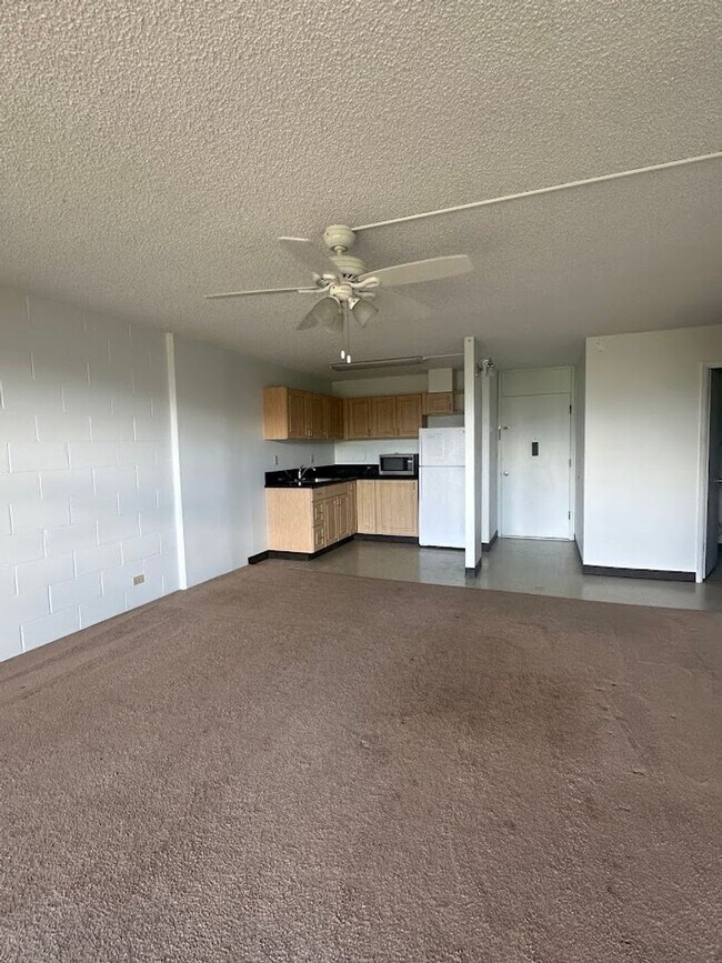 Building Photo - 1830 Wilikina Dr