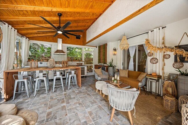 Building Photo - 989 Summer Lakes Dr