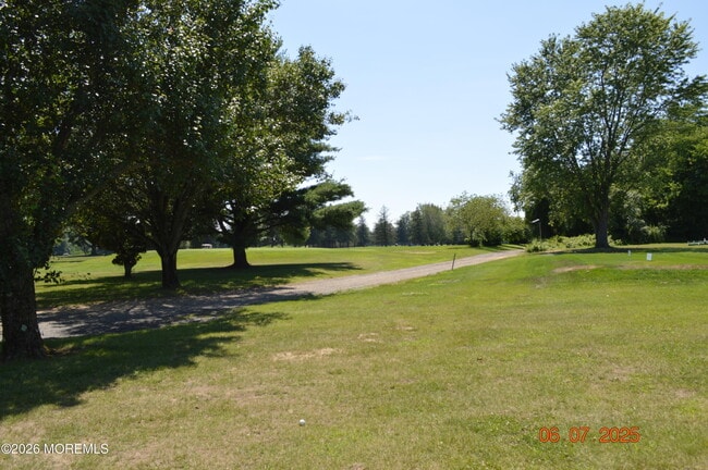 Building Photo - 14 Homestead Ln