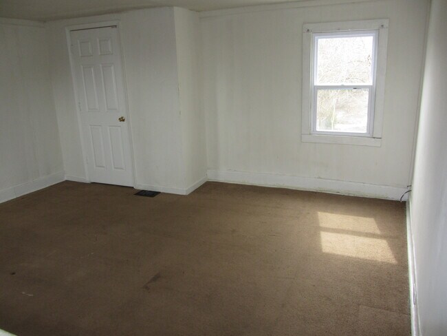 Building Photo - 606 E Kentucky St