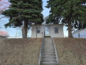 Building Photo - 2620 Chicago Ave