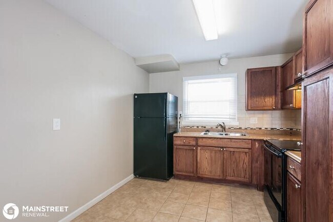 Building Photo - 12195 Wensley Rd, Black Jack, MO 63033
