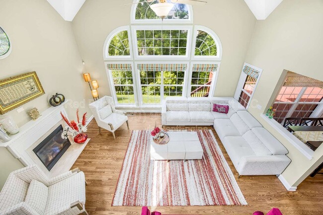 Building Photo - 8100 Morehouse Dr