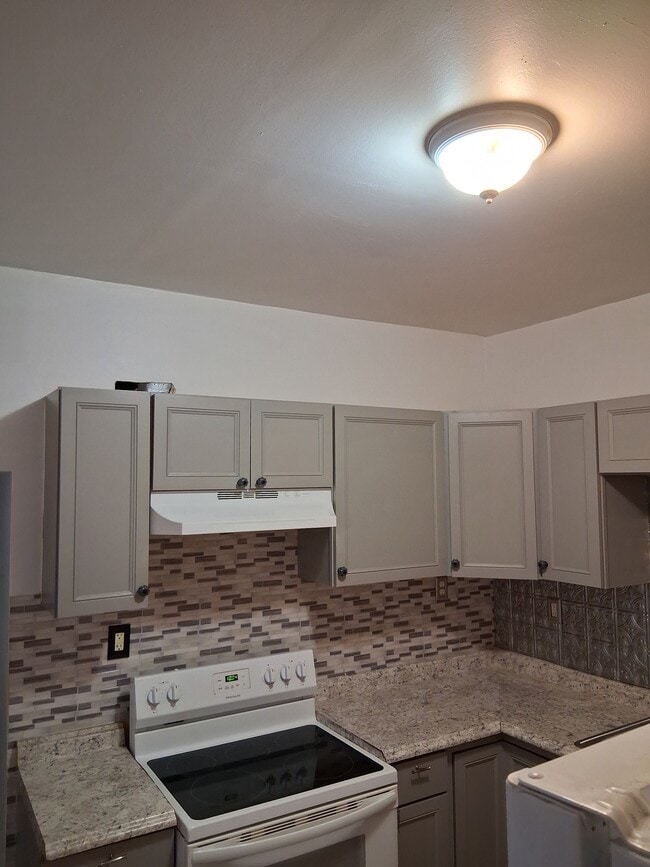 Primary Photo - 917 N Lombard St