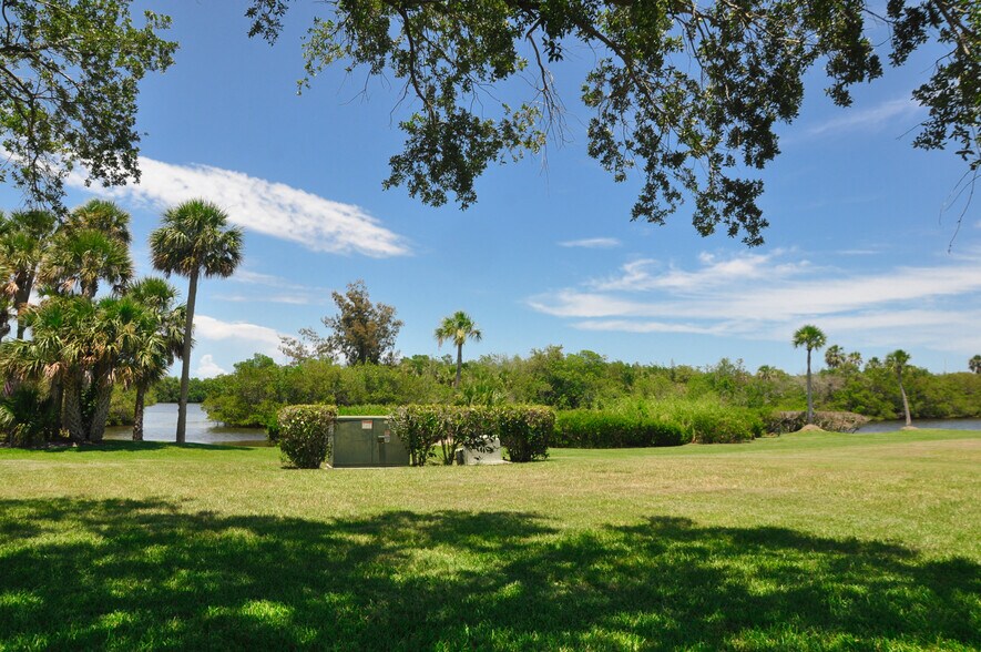 Building Photo - 2800 Indian River Blvd