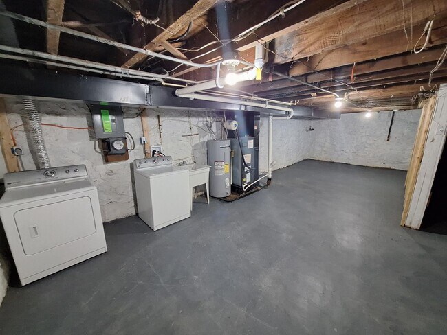 Building Photo - 4801 Beaufort Ave