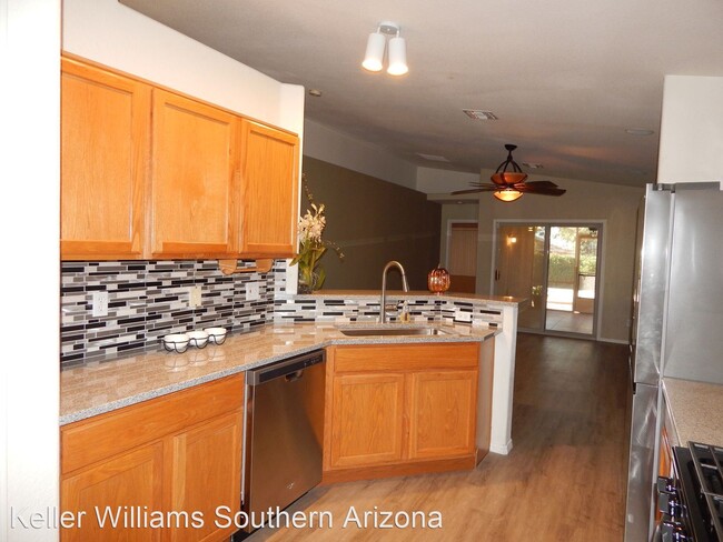 Building Photo - 4 br, 2 bath House - 8925 N Tortolita Bluf...