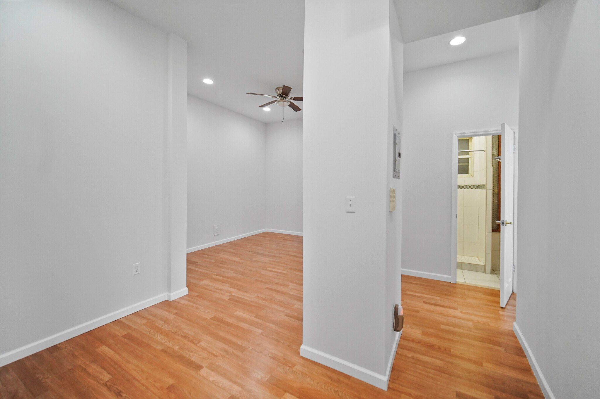 Building Photo - 51 Macdougal St