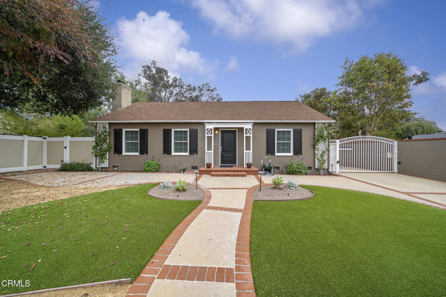 Building Photo - 208 Champion Pl