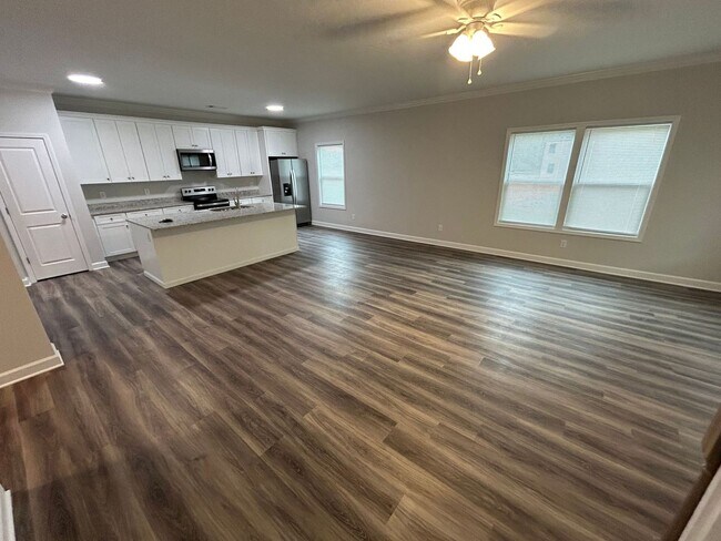 Building Photo - 201 Briarcliff Ln