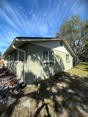 Building Photo - 1835 Neptune Dr