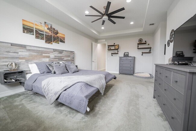 Building Photo - 11985 Park Central