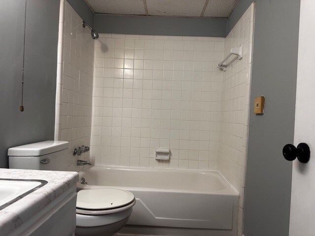 Building Photo - 3818 Country Club Rd