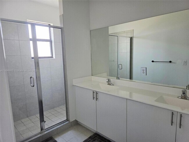 Building Photo - 13130 SW 232nd Ter