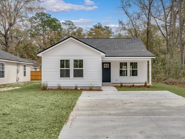 Primary Photo - Newly Built 3 Bedroom Home Available Now
