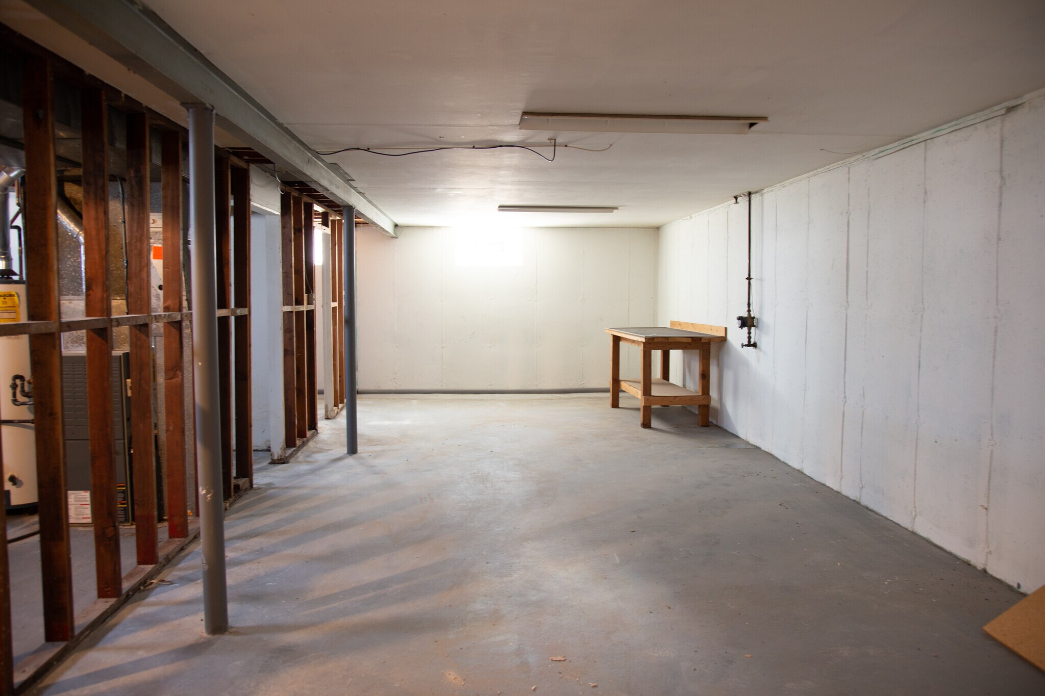 Building Photo - 1371 Cove Ln