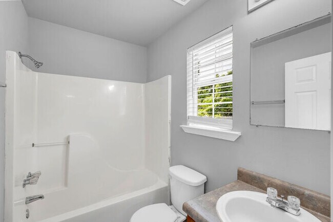 Building Photo - 1997 Rod Cove Unit A