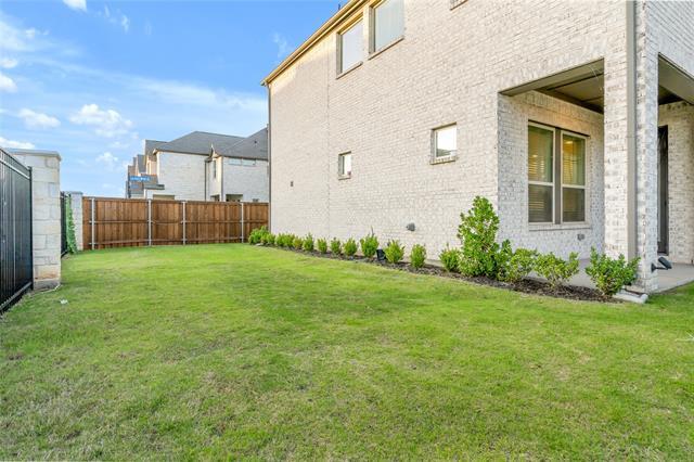 Building Photo - 701 Prairie Falcon Dr