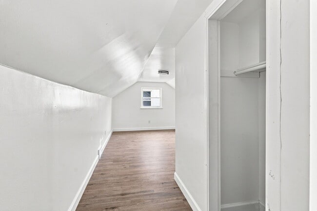 Building Photo - 8845 Canyon St