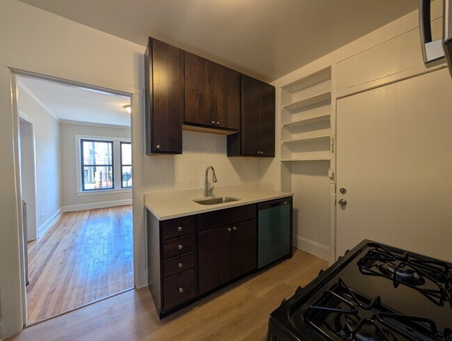 Building Photo - 2706 N Spaulding Ave
