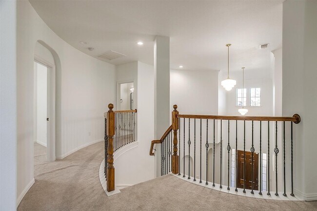 Building Photo - 8201 Choctaw Ln