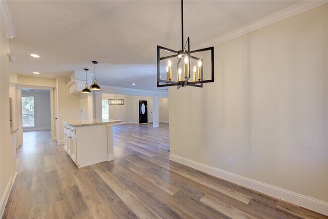 Building Photo - 9115 Taidswood Dr
