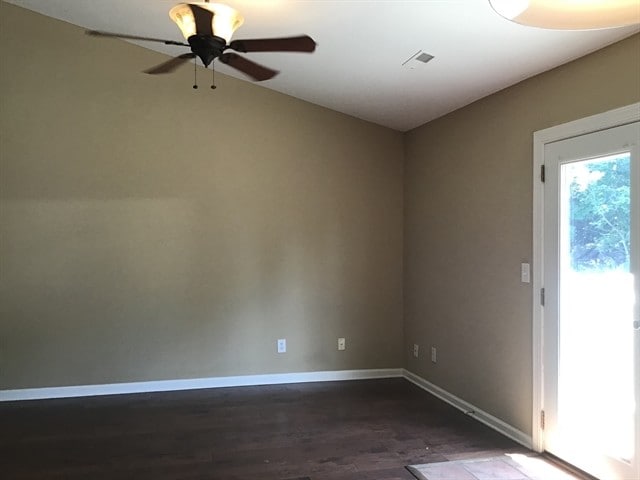 Building Photo - 101 Two Gait Ln