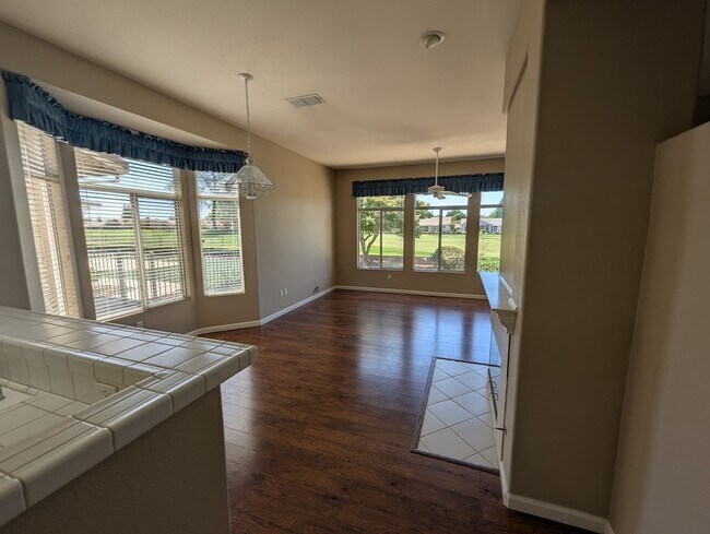 Building Photo - 7090 Lost Lake Ln