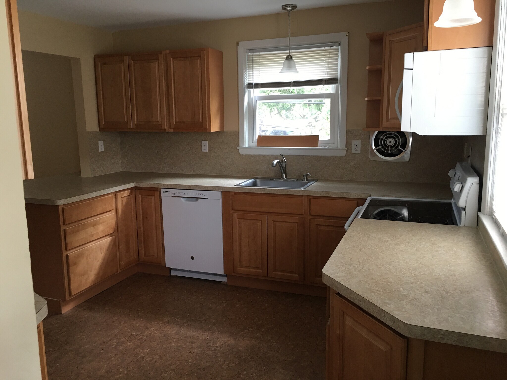 Building Photo - 2037 Terrace Drive