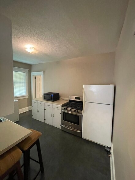 Building Photo - 2763 Vineville Ave