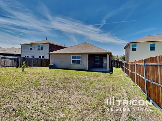 Building Photo - 8975 Blackhaw St