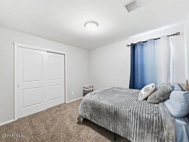 Building Photo - 13828 Summer Story Ave