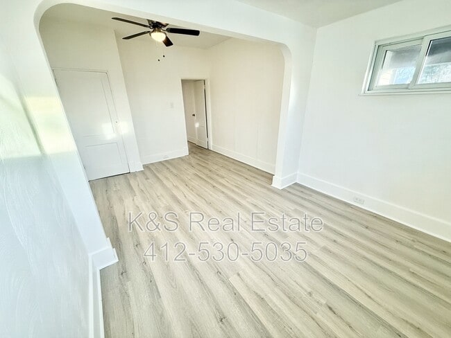 Building Photo - 2413 Milburn St